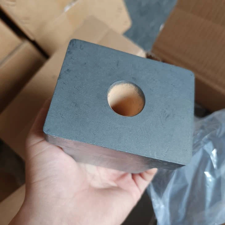 Tundish Nozzle Material