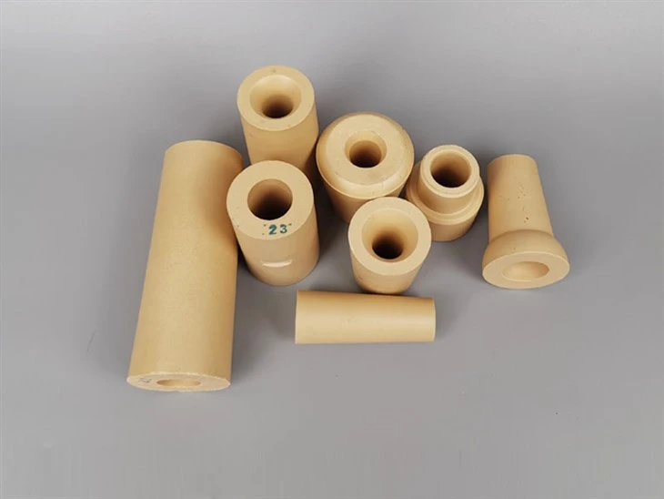 Zirconia nozzle